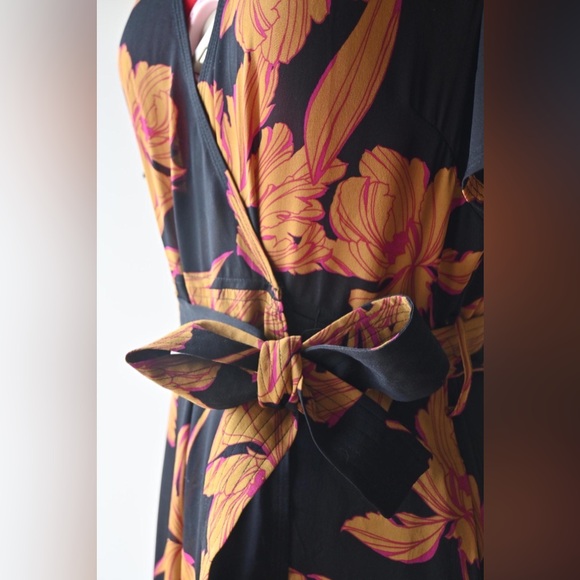 [SOLD] A.L.C Avi Dress Black Ochre Iris Print 100% Silk 1930's Revival Wrap - Picture 15 of 16